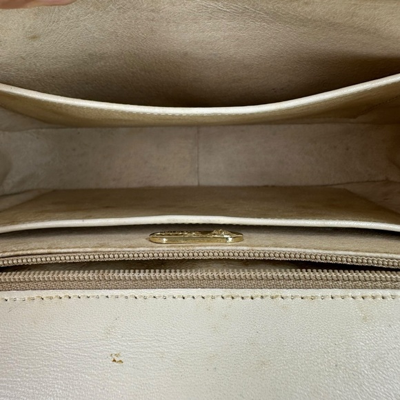 Authentic Gucci Ivory Hand Bag Gold Hardware Leather Vintage Double GG - Picture 7 of 12